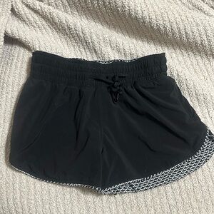 Reversible Lululemon Shorts size 4